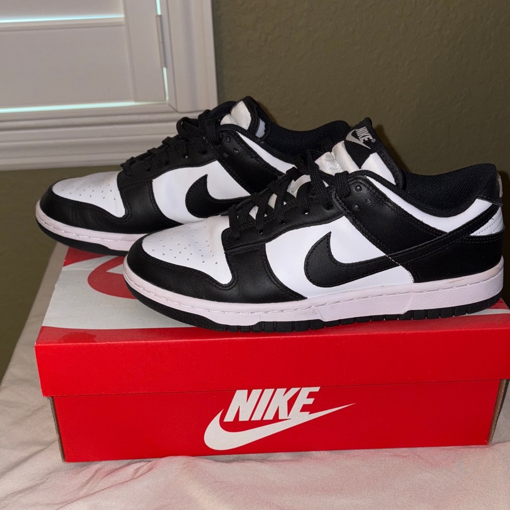 Nike Women’s Classic Black and White Panda Dunks
